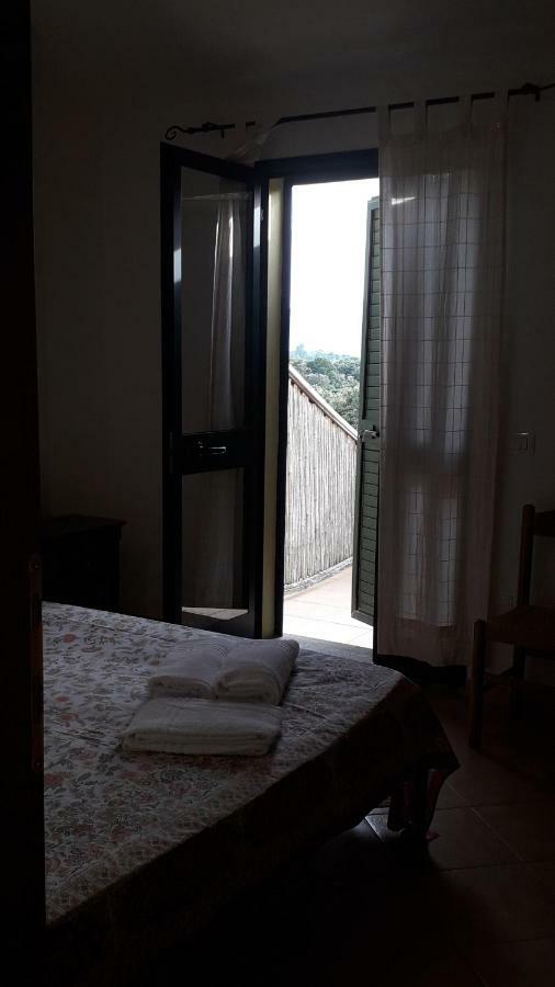 Agriturismo La Tuva Villa Padru Esterno foto